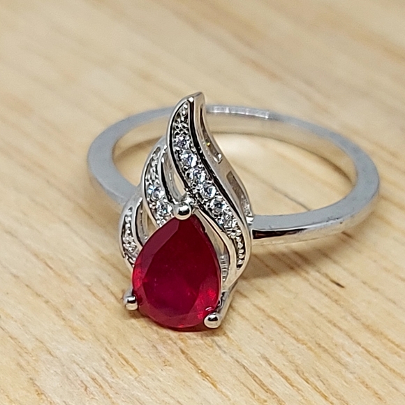 Pear Red Ruby & Cz 14K White Gold Plate 925 Sterling Silver Ring 7 - Picture 5 of 6